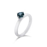 18K白金枕形藍色尖晶石戒指 - WILLS JEWELLERY