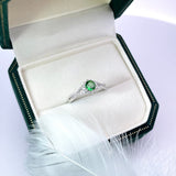 小花球沙弗萊戒指鑽石戒指 - WILLS JEWELLERY