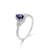 梨形藍寶石圍鑽戒指 - WILLS JEWELLERY