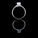 經典六爪皇冠鑲石鑽石戒指款式 - WILLS JEWELLERY
