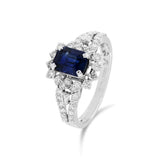 天然階梯形藍寶石圍石鑽石戒指 - WILLS JEWELLERY
