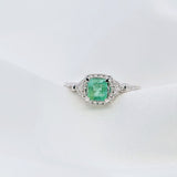 紐結戒指.銅綠色綠寶石 - WILLS JEWELLERY