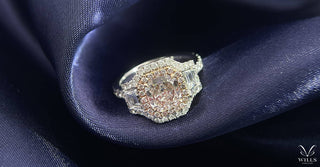 彩鑽鑒賞 -  型格雷地恩切割粉鑽戒指 - WILLS JEWELLERY
