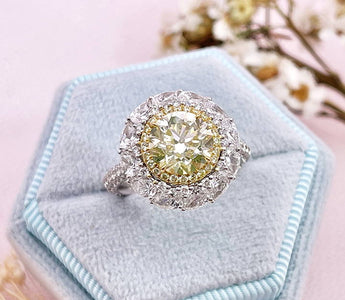 彩鑽鑒賞 - 森林雛菊 · 天然圓形黃鑽鑽石戒指 - WILLS JEWELLERY