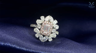 彩鑽鑒賞 -  繁花似錦 · 祖母綠切割粉鑽花戒指 - WILLS JEWELLERY