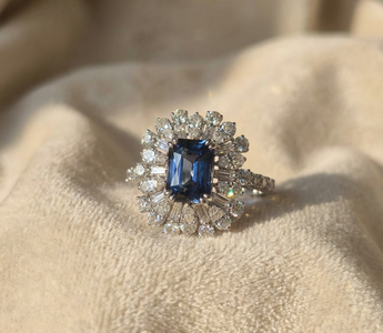 WILLS款式鑑賞-光影的獨舞：冰封感的 Blue-Green Sapphire