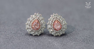 WILLS 款式鑒賞 ~ 古典唯美梨形粉鑽圍石鑽石耳環 - WILLS JEWELLERY