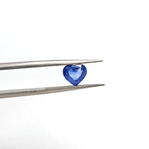 1.12ct 天然心形切割矢車菊藍寶石 (附証書) - WILLS JEWELLERY