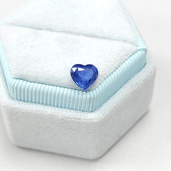 1.12ct 天然心形切割矢車菊藍寶石 (附証書) - WILLS JEWELLERY