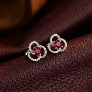 綻紅三瓣花耳釘