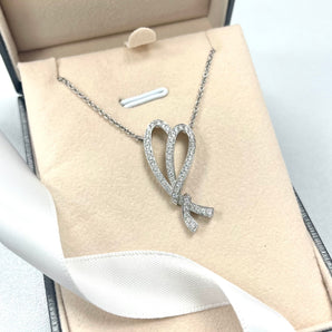 bow diamond necklace 