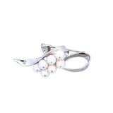 流線絲帶胸針 • 日本Akoya珍珠 - WILLS JEWELLERY