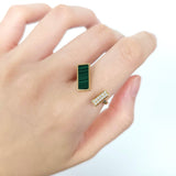 Enchaîner長方形開口戒指．孔雀石 - WILLS JEWELLERY