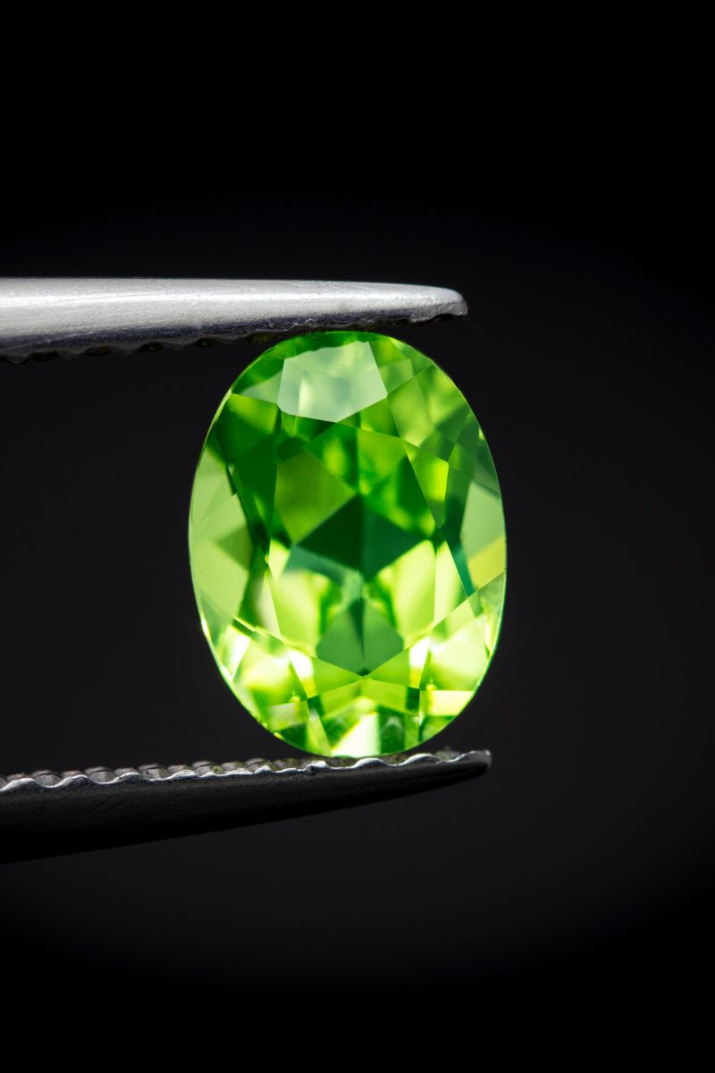 8月誕生石橄欖石 Peridot 珠寶，象徵幸福、正能量、舒暢與希望