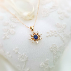 綻放花漾頸鏈．墨藍色藍寶石 - WILLS JEWELLERY