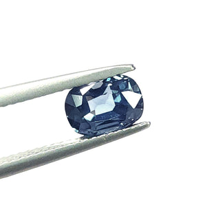 2.04ct 天然無燒長枕形藍寶石 (附証書) - WILLS JEWELLERY