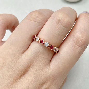 《Dreamy》華麗包邊密釘尖晶石白寶戒指 - WILLS JEWELLERY