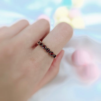 《Dreamy》華麗包邊密釘尖晶石戒指 - WILLS JEWELLERY