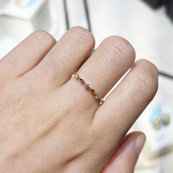 欖尖圓點鑽石線戒 II - WILLS JEWELLERY