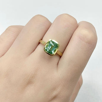 JUST・翠綠枕形碧璽戒指 - WILLS JEWELLERY