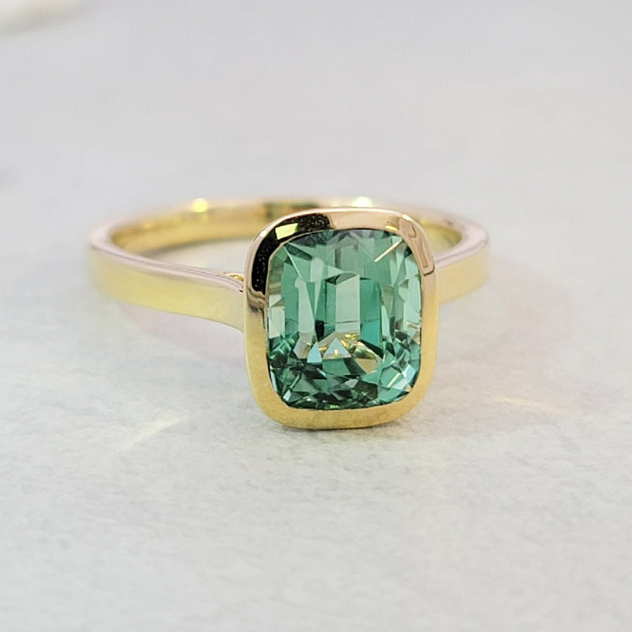 綠碧璽 Green Tourmaline 枕形包鑲戒指 WILLS JEWELLERY
