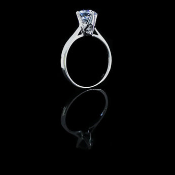 經典四爪尖頂皇冠心形雕刻鑽石戒指款式 - WILLS JEWELLERY