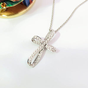 絲帶樣十字架鑽石吊墜 - WILLS JEWELLERY