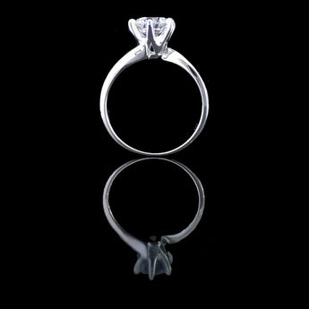 經典六爪懸浮鑲鑽石戒指款式 - WILLS JEWELLERY