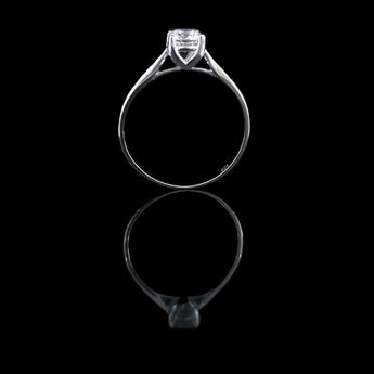 經典四爪大教堂式刀肶鑽石戒指款式 - WILLS JEWELLERY