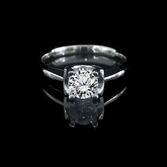 經典四爪弧形鏡底刀肶鑽石戒指款式 - WILLS JEWELLERY