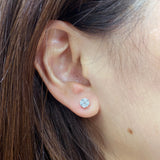 小花造型鑽石耳環 - WILLS JEWELLERY