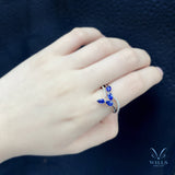 蔓枝・梨形藍寶石鑽石戒指 - WILLS JEWELLERY
