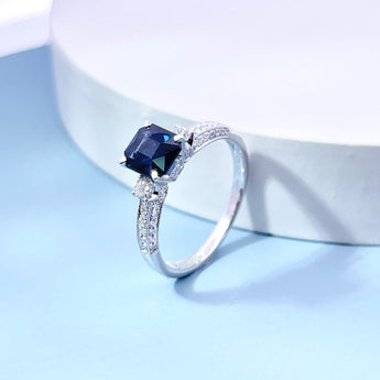 斯里蘭卡宮廷式藍尖晶戒指 - WILLS JEWELLERY