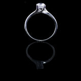 經典四爪扭肶鑽石戒指款式 - WILLS JEWELLERY