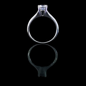 經典尖頂四爪鑽石戒指款式 - WILLS JEWELLERY