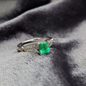 葉型戒指．銅綠色綠寶石 - WILLS JEWELLERY