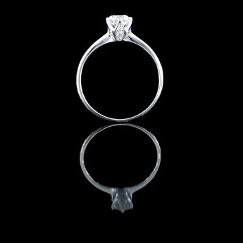 經典六爪皇冠鑲石鑽石戒指款式 - WILLS JEWELLERY