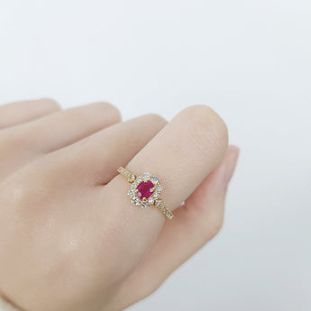 經典花漾戒指．酒紅色紅寶石 - WILLS JEWELLERY