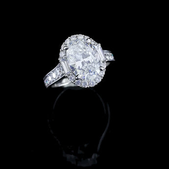 復古梯方圍石橢圓形鑽石戒指 - WILLS JEWELLERY