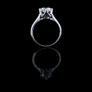 經典四爪皇冠雕刻刀肶鑽石戒指款式 - WILLS JEWELLERY