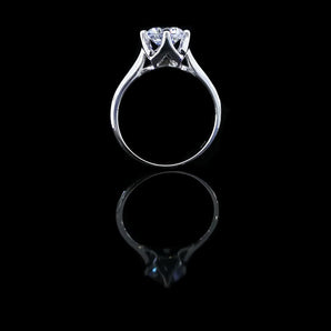 經典四爪皇冠雕刻刀肶鑽石戒指款式 - WILLS JEWELLERY