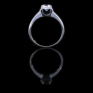 經典四爪弧形鏡底刀肶鑽石戒指款式 - WILLS JEWELLERY