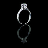 經典尖頂四爪鑽石戒指款式 - WILLS JEWELLERY