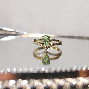 V形雙行戒指 · 嫩綠石榴石 - WILLS JEWELLERY