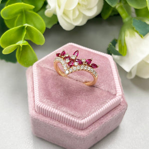 紅寶石四葉花V形鑽石戒指 - WILLS JEWELLERY