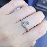 天然梨形鑽石V形戒指 - WILLS JEWELLERY