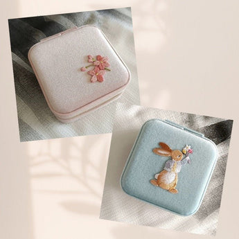 WILLS 精美綉花絲絨多用途旅行首飾盒 - WILLS JEWELLERY