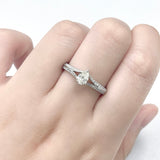 梨形鑽石Y形戒指 - WILLS JEWELLERY